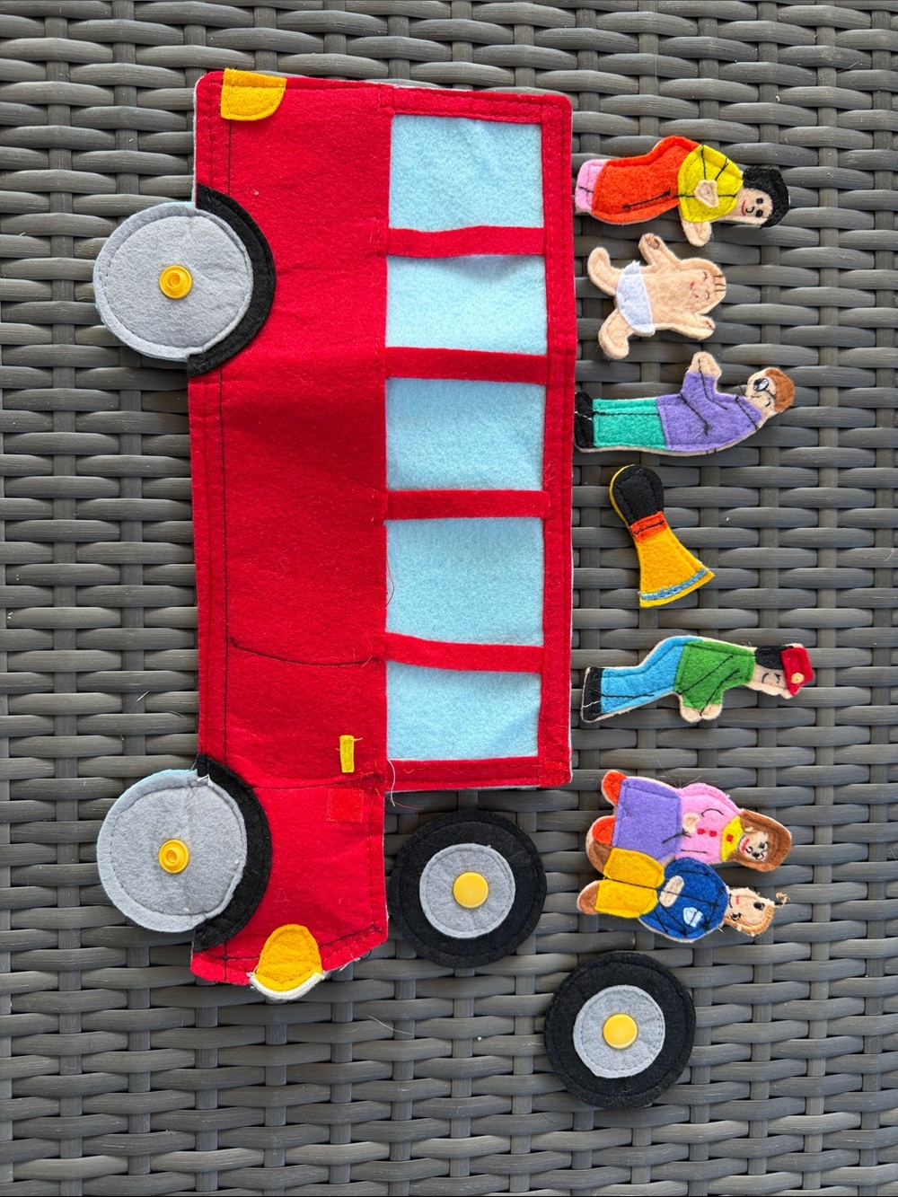 Red Felt Wheels on the Bus with Colorful Passenger Felt Puppets - Kids Toys